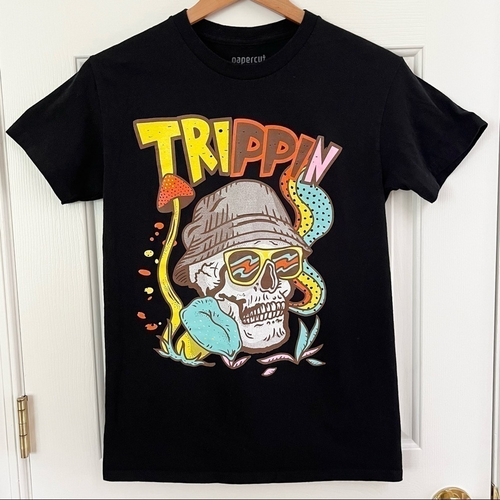 Trippin graphic tee shirt black. Small.